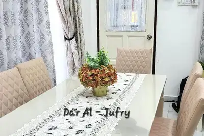Image de Semi D 4-bedroom house with Ac, WiFi & Netflix