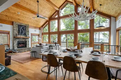 Image de Silver Lining Lodge 374 I Amazing Views I Private Hot Tub I Best Price I Discounted Attractions