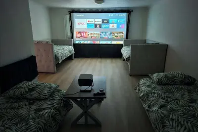 Image de Stay, Work, Relax Ideal for Crews and Long Stays