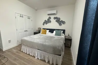 Image de Cozy Apartment/Efficiency in tranquil Homestead with Ac, WiFi, private entrance