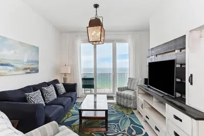 Image de Bare Feet Retreat - Incredible Gulf Views From the 15th Floor - Private Balcony - Walk to the Pier