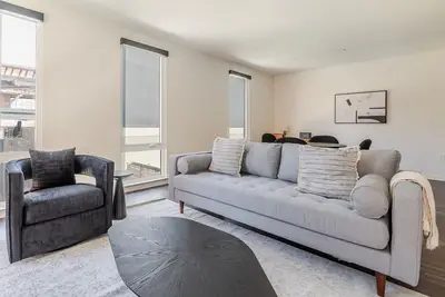 Image de Blueground | West Alameda, view, nr Alameda Park