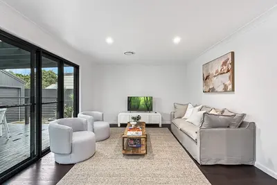 Image de Spacious 3-Bedroom Home with Private Pool & Bbq