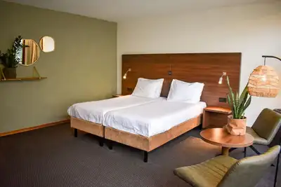 Image de Peaceful Haven w/Onsite Dining, Close to City Sights & Scenic Outdoor Adventure