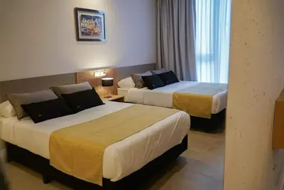 Image de 2 Modern Rooms With Pool Free Breakfast And Parking Near Local Attractions