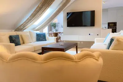 Image de Grand Deluxe attic apartment - Winzerhof Mußbach