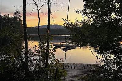 Image de Spacious 5-bedroom beautiful water view home with private boat dock!