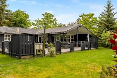 Image de \"Emelrik\" - 2km from the sea by Interhome