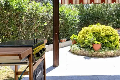 Image de Belle maison de vacances privée avec Wifi, climatisation, Tv, animaux admis et parking