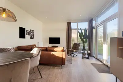 Image de Luxury Chalet 211-25 in Hulshorst on the waterfront!