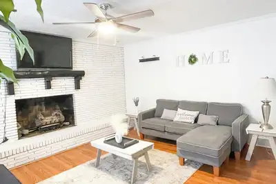 Image de 3-bedroom house in charming Winston-Salem with WiFi and Ac!