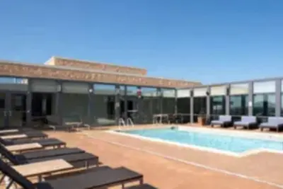 Image de New Listing in Pentagon City Includes 1 Free Garage Parking!