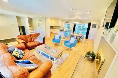 Image de Impeccable 6min Dtwn&Unr, w/Bkyd petsok Sleeps15/6 Tvs