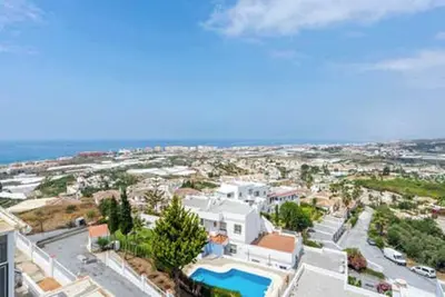 Image de Bright Penthouse in Torrox Park