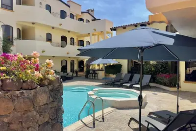 Image de Puerto Nuevo Surf Casita las Palmas 1 Br with pool