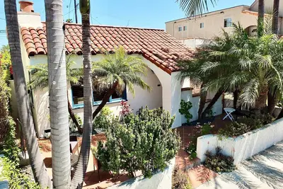 Image de Belmont Shore Coastal Cottage – Cozy Home for 6 - 2 Blocks to Beach