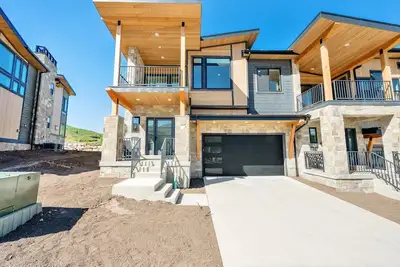 Image de New luxury property next door to Deer Valley East Village and Jordanelle Res