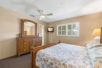 Image de Jamaica Royale 101