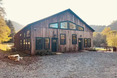 Image de The Whee Farm Bro Haus: Farm Stay in the Smokies