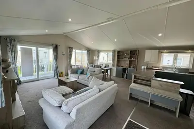 Image de Stunning lodge at Seaview Holiday Park in Kent ref 47012pb