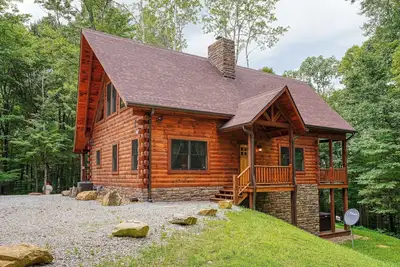 Image de Bear Pines charming 3 bdrm cabin, Hot Tub, WiFi, in scenic South Bloomingville