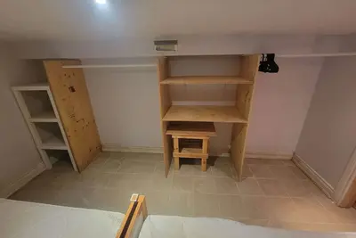 Image de Basement unit No Kitchen No Window