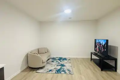 Image de brand new 2 bedroom basement suite in Mahogany!