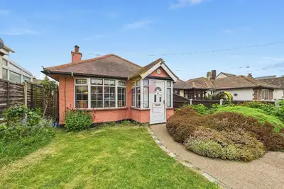 A Charming Traditional Two Bedroom Cottage in Kirby Le Soken