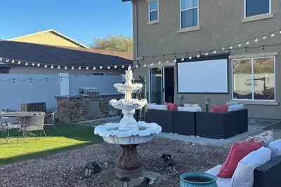 Image de Desert Charm! 3br Home with A/C, WiFi & Spectacular Mountain Views