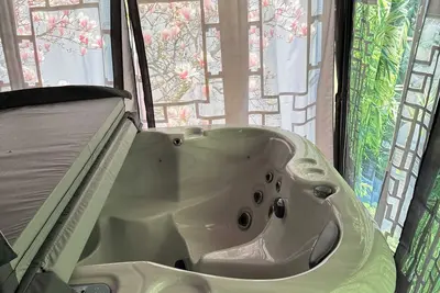 Image de Oceanview short term rental at lookout Avenue.