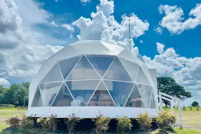 Image de Geo Dome - King Bed - Flatonia Glamping & Rv Resort