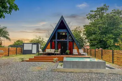 Image de Africa787 | A-Frame Wood House W/Pool @ Lajas