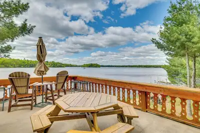 Image de Gorgeous Lake Arbutus Getaway w/ Dock & Boat House