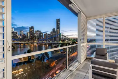 Image de Story Bridge & Riverview | 2 Carparks | Modern Apt