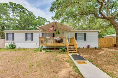 Image de Home Near Navarre & Pensacola Beaches!