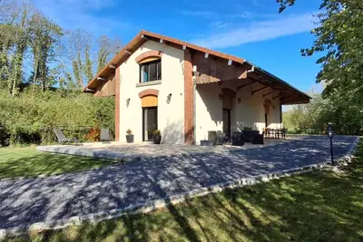 Image de La Hal'te Verte, grande maison au bord de la voie Verte Sud Ardennes