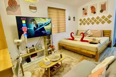 Image de Olango Island-Fully Furnished Tiny Guest House  Hot Shower/Wi-Fi & King-size Bed