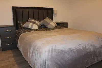 Image de Retraite confortable et spacieuse de 2 chambres