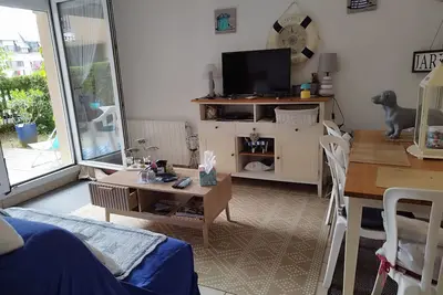 Image de Charmant rez-de-jardin pour deux à 450 m de la Mer