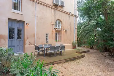Image de Appartement à Cannes avec 6 chambres à coucher, 12 couchages