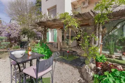 Image de Appartement à Cannes avec 2 chambres à coucher, 6 couchages