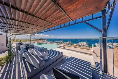Image de Coastal calm meets artisan charm in the heart of La Paz by Porto Vacanze @ Laiva