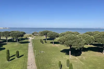 Image de Appartement face mer climatisé avec parking au Grau-du-Roi