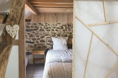 Image de dortoir mixte à l'auberge pour groupe ou famille jusqu'à 8 personnes.