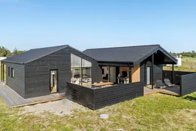 Image de Belle maison Ă Jerup avec sauna