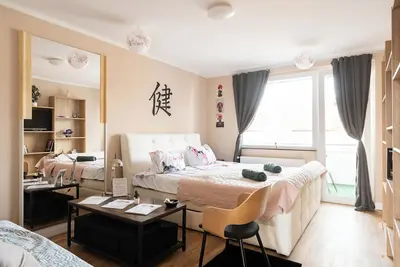Image de - Zen Haven Luxurious 3-Room Japanese-Themed Apartment with Balcony -