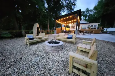 Image de Lake Greenwood Lodge-Main House and Guest House- Boats and Pups Welcome