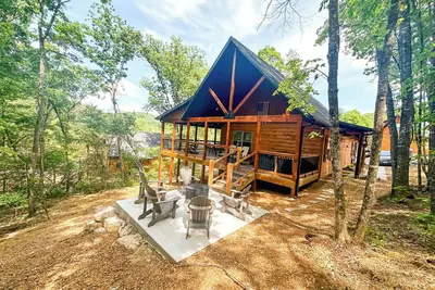 Image de Cedar & Sky—Ozarks Hideaway