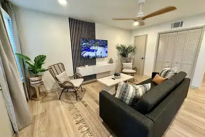 Image de 2 King Beds - Top Floor End Unit 10