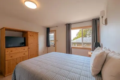 Image de Queen sleeper Studio suite in Ucluelet